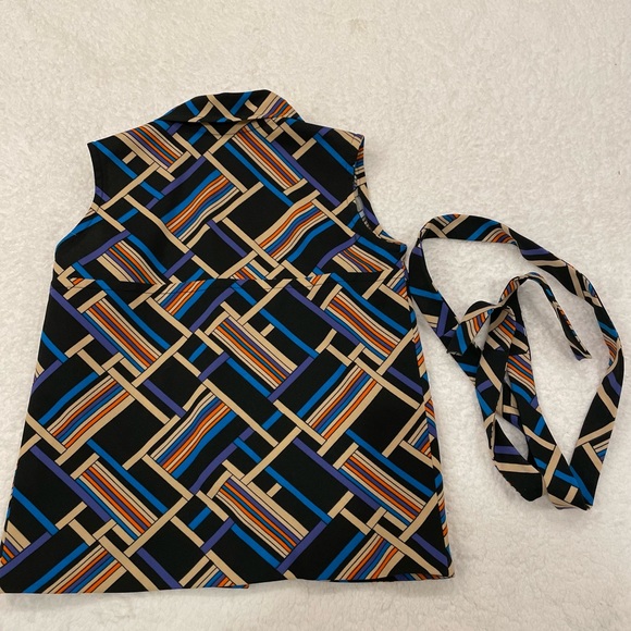 Fabulous vintage button down sleeveless top - Picture 7 of 10